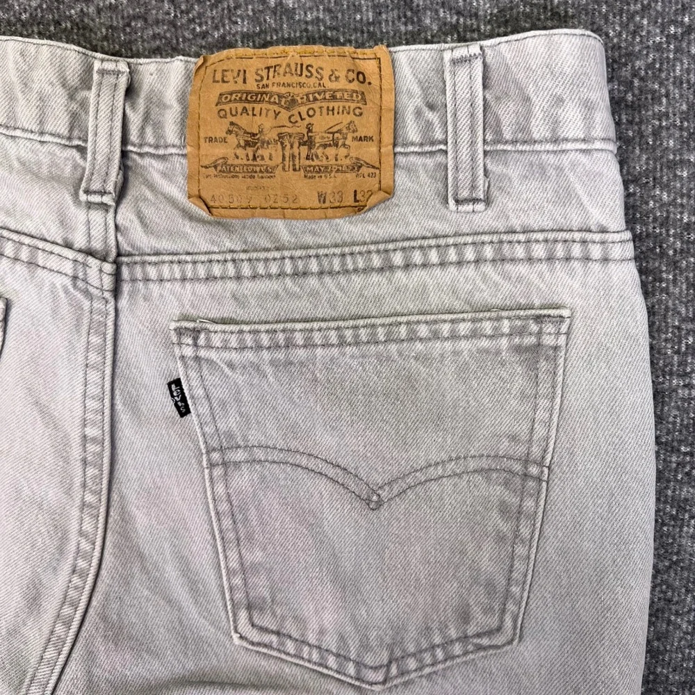 Vintage Levis 509 Jeans Mens 31x31 Gray USA Straight Casual Black Tab Talon 42